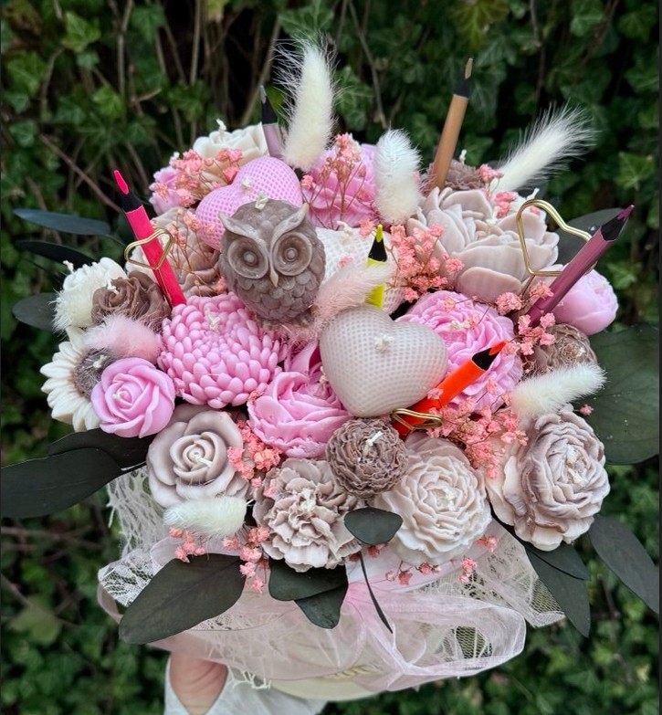 Bukiet kwiatowy - sojowy Flowerbox - S/M/L